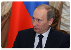 Председатель Правительства Российской Федерации В.В.Путин провел переговоры с Премьер-министром, Министром иностранных дел Государства Катар Х.Бен Джасемом