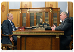 Prime Minister Vladimir Putin and leader of the Republic of Altai Alexander Berdnikov