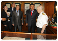 Председатель Правительства Российской Федерации В.В.Путин и Президент Венесуэлы Уго Чавес посетили музей «Крузенштерна»