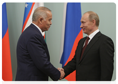 Председатель Правительства Российской Федерации В.В.Путин провел рабочую встречу с Президентом Узбекистана И.А.Каримовым