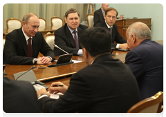 Председатель Правительства Российской Федерации В.В.Путин провел рабочую встречу с Президентом Узбекистана И.А.Каримовым