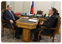 Prime Minister Vladimir Putin meeting with Vassily Zakharyashchev, Head of the Union of Russian Gardeners