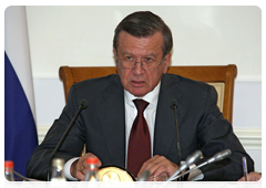 First Deputy Prime Minister Viktor Zubkov during a meeting of the Government Commission on agriculture