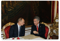 Председатель Правительства Российской Федерации В.В.Путин встретился с Федеральным Президентом  Австрийской Республики  Х.Фишером