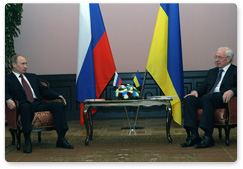 Председатель Правительства Российской Федерации В.В.Путин провел переговоры с Премьер-министром Украины Н.Я.Азаровым