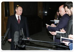Prime Minister Vladimir Putin answering journalists’ questions following talks with Ukrainian leaders