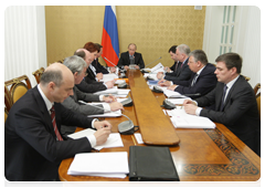 Председатель Правительства Российской Федерации В.В.Путин провел совещание по вопросу обустройства границ Таможенного союза