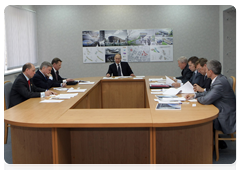 По завершении осмотра Центра подготовки космонавтов В.В.Путин провел совещание по развитию Центра и Звездного городка