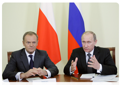Vladimir Putin and Donald Tusk meet with the co-presidents of the Russian-Polish Group on Difficult Issues