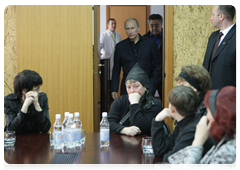 Prime Minister Vladimir Putin meets with relatives of miners, killed in an accident at Raspadskaya mine, Novokuznetsk