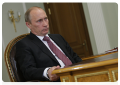 Председатель Правительства России В.В.Путин провел рабочую встречу с главой нефтехимической компании «Сибур» Д.В.Коновым