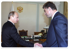 Председатель Правительства Российской Федерации В.В.Путин провел рабочую встречу с генеральным директором «Холдинга МРСК» Н.Н.Швецом