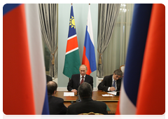 Председатель Правительства Российской Федерации В.В.Путин встретился с Президентом Республики Намибия Х.Похамбой