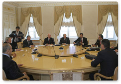 Председатель Правительства Российской Федерации В.В.Путин принял участие в беседе глав делегаций государств-участников СНГ