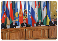 Председатель Правительства Российской Федерации В.В.Путин принял участие в беседе глав делегаций государств-участников СНГ в широком составе