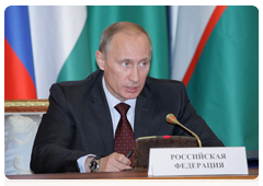 Председатель Правительства Российской Федерации В.В.Путин принял участие в беседе глав делегаций государств-участников СНГ в широком составе