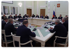 Председатель Правительства Российской Федерации В.В.Путин провел в г.Ижевске совещание по обеспечению современным стрелковым оружием и системами ближнего боя