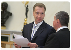 First Deputy Prime Minister Igor Shuvalov, left, and Deputy Prime Minister Igor Sechin at a meeting of the Supreme Body of the Customs Union of the Russian Federation, the Republic of Belarus and the Republic of Kazakhstan
