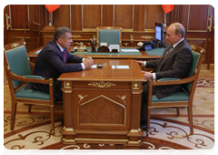 Председатель Правительства Российской Федерации В.В.Путин провел рабочую встречу с президентом Республики Татарстан Р.Н.Миннихановым
