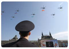 Парад на Красной площади, посвященный 65-й годовщине Победы в Великой Отечественной войне