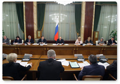 Председатель Правительства Российской Федерации В.В.Путин провел встречу с представителями Федерации 
независимых профсоюзов России