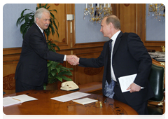 Prime Minister Vladimir Putin and Chairman of United Russia’s Supreme Council Boris Gryzlov