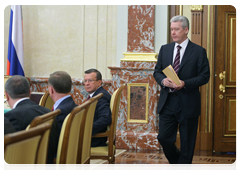 First Deputy Prime Minister of the Russian Federation Viktor Zubkov and Deputy Prime Minister of the Russian Federation and Chief of the Government Staff Sergei Sobyanin before the meeting of the Russian Government