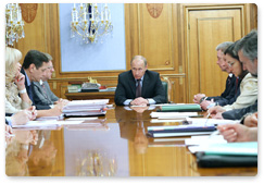 Председатель Правительства Российской Федерации В.В.Путин провел совещание по вопросу расходов федерального бюджета на 2011–2013 годы в части науки и образования