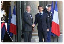 Состоялась встреча Председателя Правительства Российской Федерации В.В.Путина с Президентом Французской Республики Н.Саркози