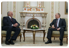 Prime Minister Vladimir Putin with Belarusian President Alexander Lukashenko