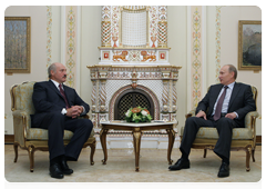 Prime Minister Vladimir Putin with Belarusian President Alexander Lukashenko