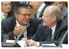 Russian Central Bank first deputy chairman Alexei Ulyukayev and governor of the Central Bank of Sweden Stefan Ingves at the international conference “Central Banks and the Development of the World Economy: New Challenges and Prospects”