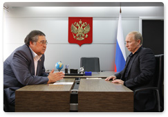 Председатель Правительства Российской Федерации В.В.Путин провел рабочую встречу с губернатором Кемеровской области А.Г.Тулеевым