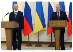 По итогам переговоров Председатель Правительства Российской Федерации В.В.Путин и премьер-министр Украины Н.Я.Азаров провели совместную пресс-конференцию
