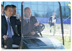 Prime Minister Vladimir Putin visiting the Olympic training centre Ozero Krugloye