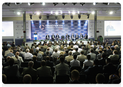 Prime Minister Vladimir Putin at the opening of the international forum Engineering Technologies-2010 in Moscow