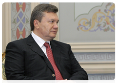 Ukrainian President Viktor Yanukovych at a meeting with Prime Minister Vladimir Putin