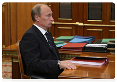 Prime Minister Vladimir Putin meeting with the director general of the Rosatom State Nuclear Energy Corporation, Sergei Kiriyenko