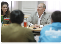 Председатель Правительства Российской Федерации В.В.Путин встретился в Сочи с представителями студенческих строительных отрядов