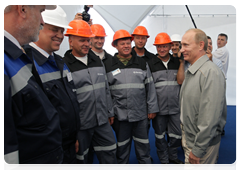 Председатель Правительства Российской Федерации В.В.Путин посетил Гремячинское месторождение калийных солей, где пообщался с шахтерами