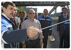 Prime Minister Vladimir Putin visiting the Chelyabinsk Metallurgical Plant