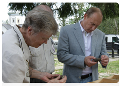 Председатель Правительства России В.В.Путин посетил Троицкий раскоп