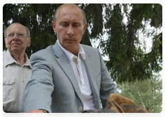Председатель Правительства России В.В.Путин посетил Троицкий раскоп