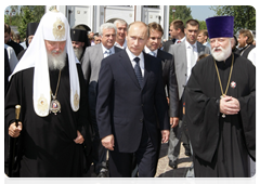 Председатель Правительства Российской Федерации В.В.Путин посетил храмовый комплекс Спаса Нерукотворного образа в подмосковном селе Усово