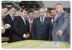 Председатель Правительства Российской Федерации В.В.Путин ознакомился с планами по строительству и реконструкции аэропортов