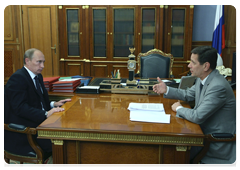 Prime Minister Vladimir Putin meeting with Deputy Prime Minister Alexander Zhukov