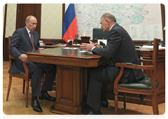 Prime Minister Vladimir Putin at his working meeting with Ryazan Region Governor Oleg Kovalyov