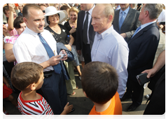 Prime Minister Vladimir Putin inspecting the construction of housing in the Podolsk District of the Moscow Region