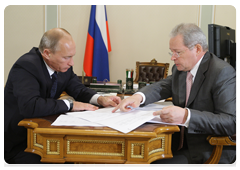 Prime Minister Vladimir Putin meeting with Minister of Regional Development Viktor Basargin