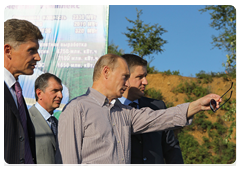 Председатель Правительства Российской Федерации В.В.Путин присутствовал при закладке первого кубометра бетона в основание плотины Нижне-Бурейской ГЭС в Амурской области